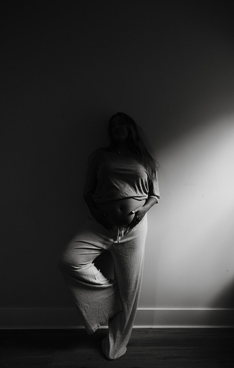 in-home-maternity-pictures-jacksonville-fl-39_websize