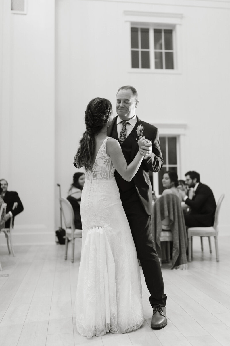 Etre farms Michigan wedding venue saint joseph st luxury barn all inclusive photography photographer -85