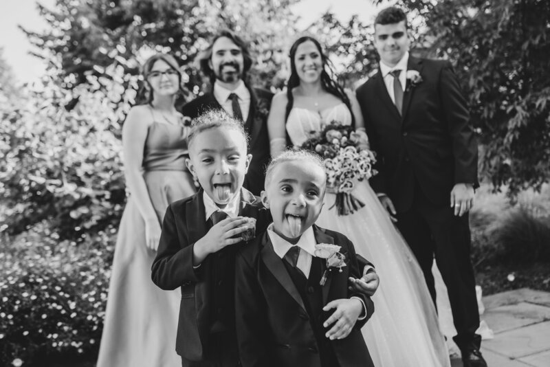 Deirdre-Nate_WeddingPreviews_15