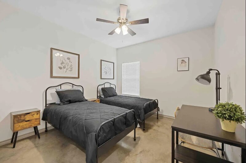 LindaleVacationRental-LindaleApartmentForRent-TylerVacationRentals-3