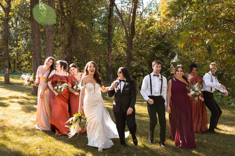 Couples wedding photos at the Gates on Roblin