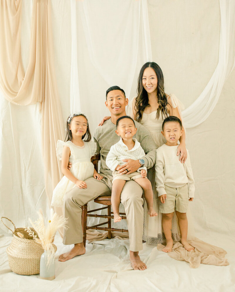 Hana Kay Photography Orange County newborn family photographer based in Irvine
