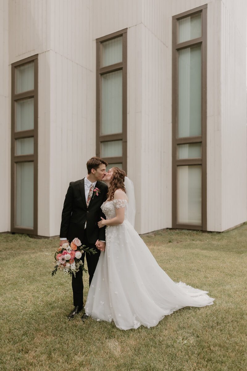 105-Nina & Noah - Final Edits - Detroit Photographer - Mariah Kasten Photo