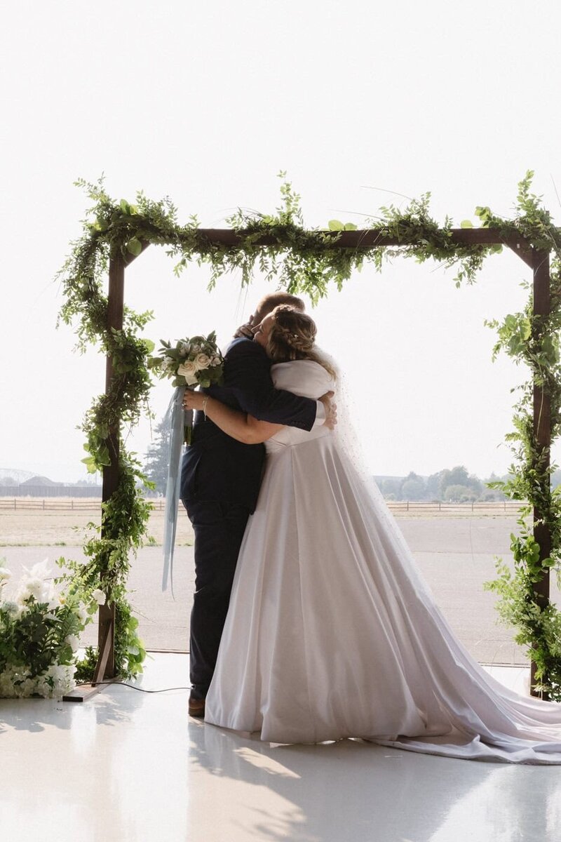 classic-and-documentary-style-wedding-photography-306