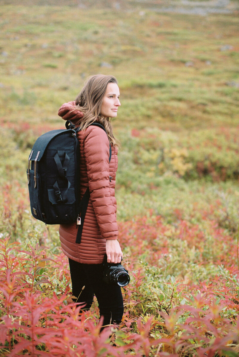 Alaska elopement photographer in Hatcher Pass