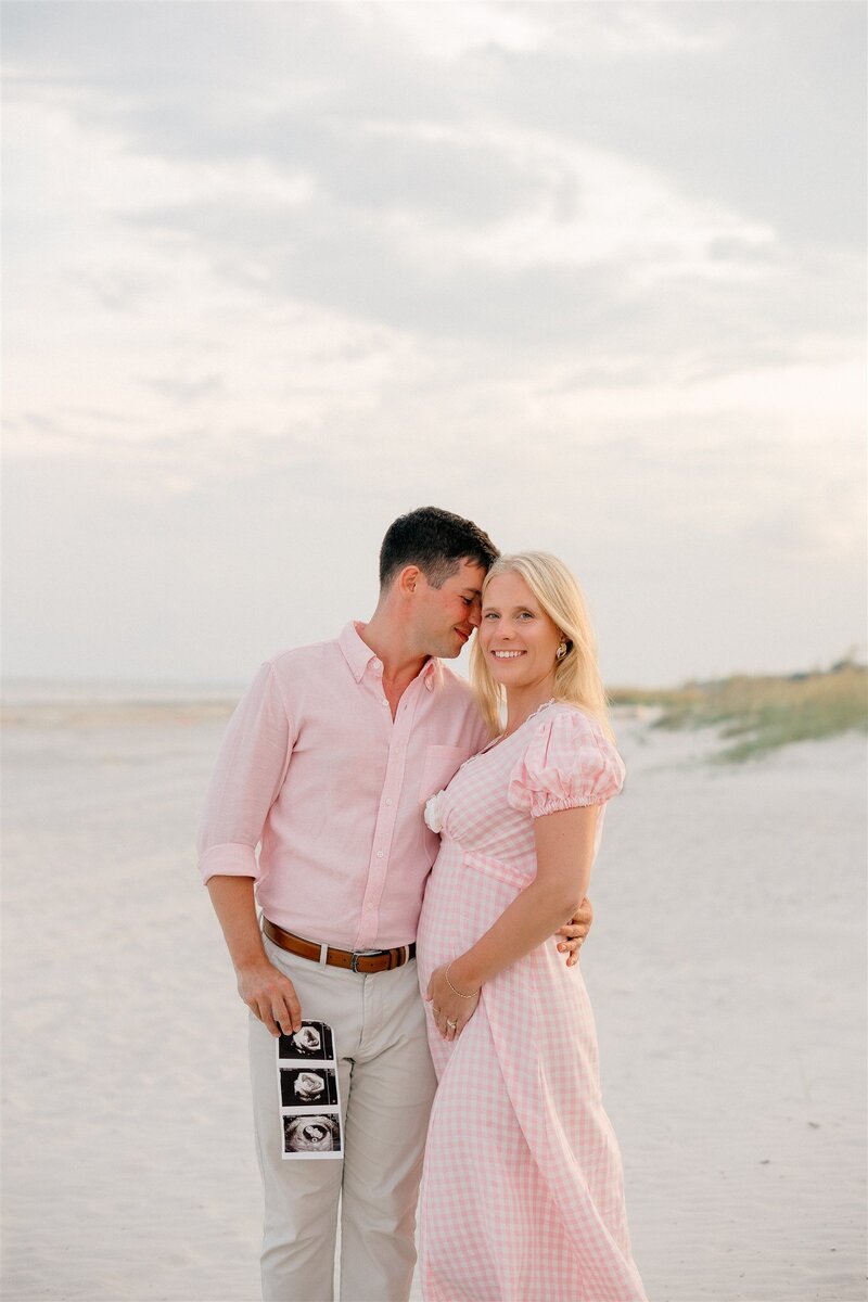 Lamp-and-light-photography-brubaker-announcement-session-sea-pines-beach-club-hilton-head-beaufort-bluffton-savannah-22