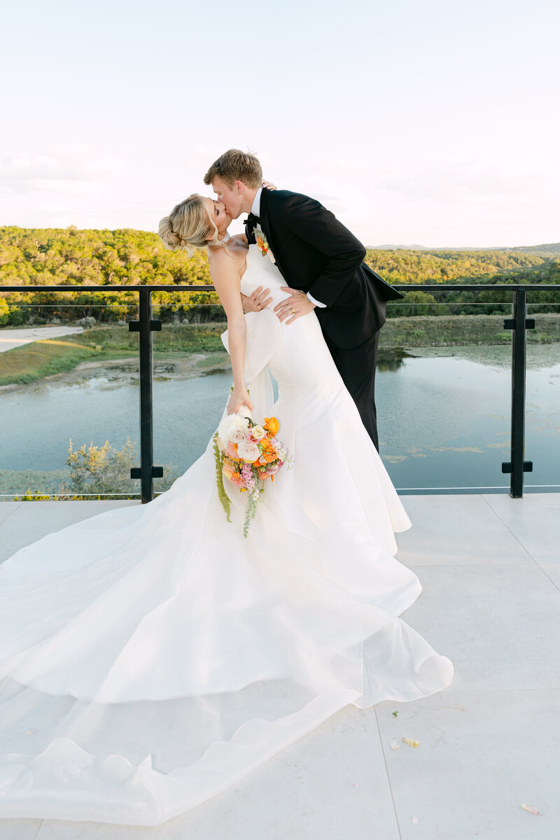 Austin Wedding Photographer Luxury Wedding Couples