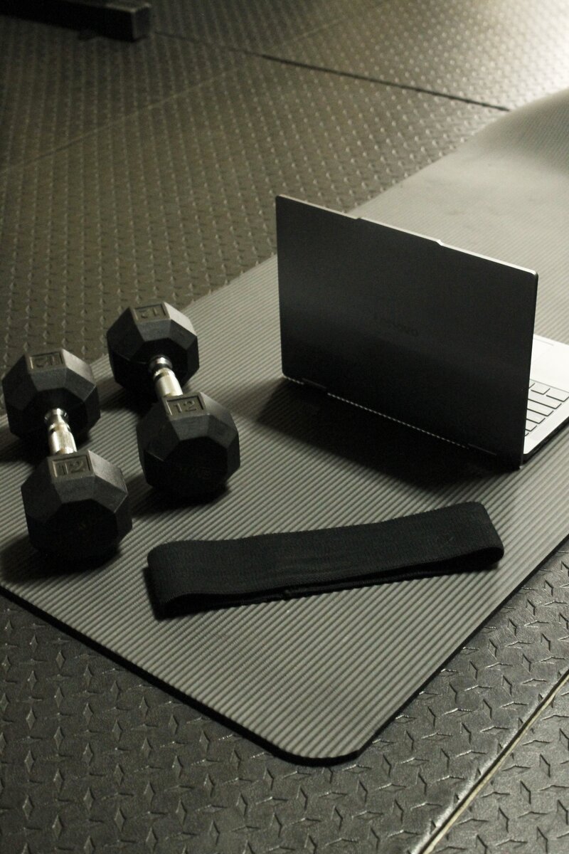 Dana's Firm offers easy to follow, individualized personal training sessions and nutrition coaching to help each of her clients reach their personalized health goals.
