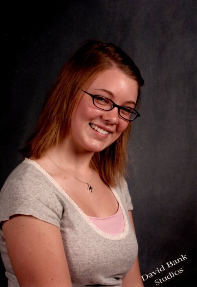 2008 senior photo in studio
