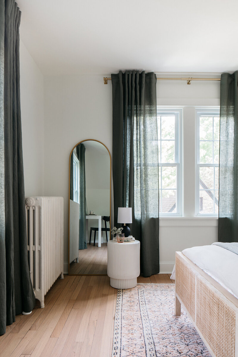 bedroom mirror