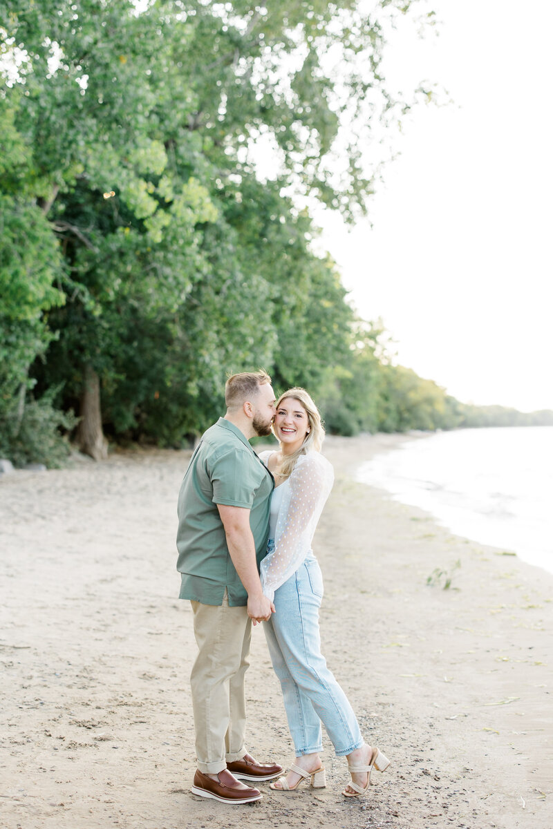 kelsee-risler-photographer-new-york-eli-alyssa-beach-engagement7