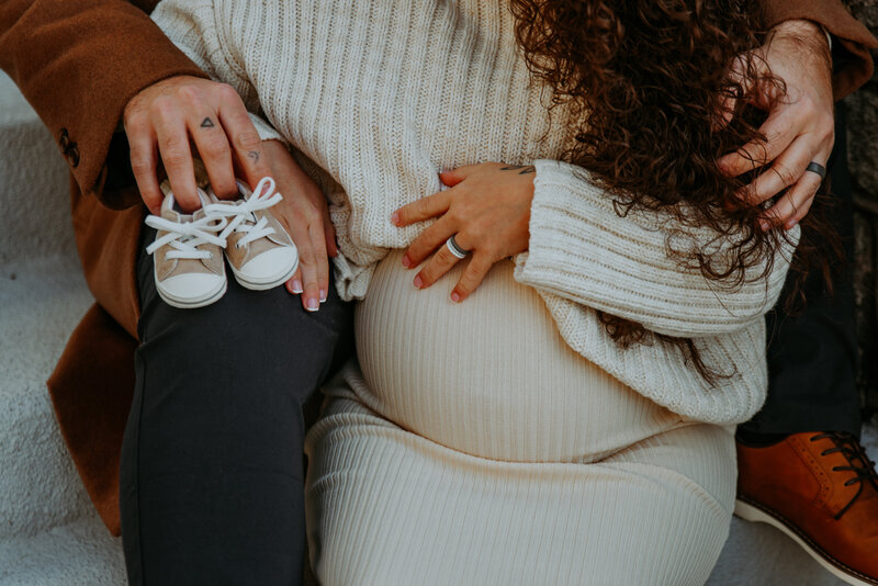 Outdoor family session - kattie jackson photography - maternity session 