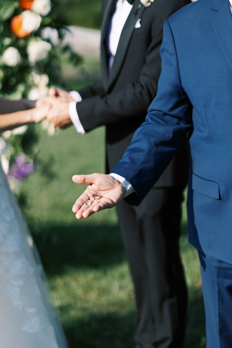 half-mile-farm-old-edwards-inn-summer-wedding-0118