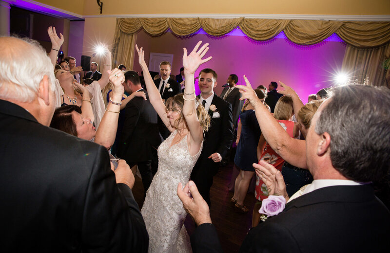 Reception-Fun_Harrisburg-Hershey-Lancaster-Wedding-Photographer_Photography-by-Erin-Leigh_0125