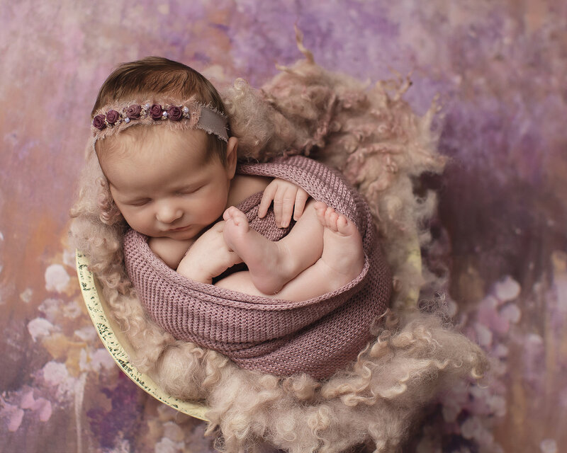 photographers-newborn-portraits-studio-greensburg-pennsylvania-75 copy