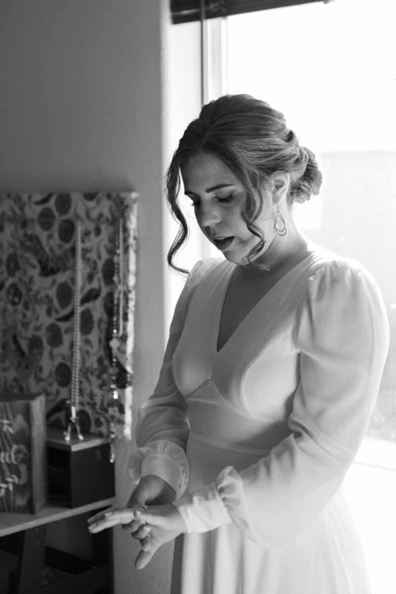 classic-and-documentary-style-wedding-photography-9