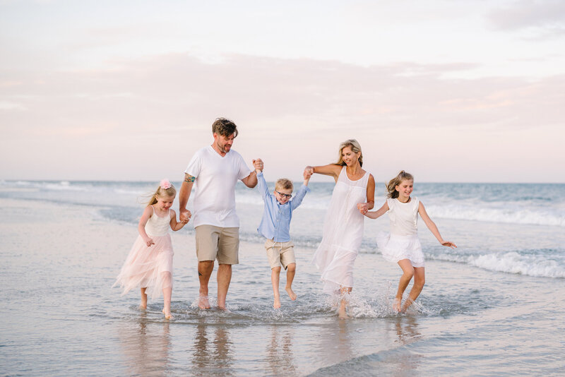 10 Ideas for Best Family Beach Pictures by Top Photographer