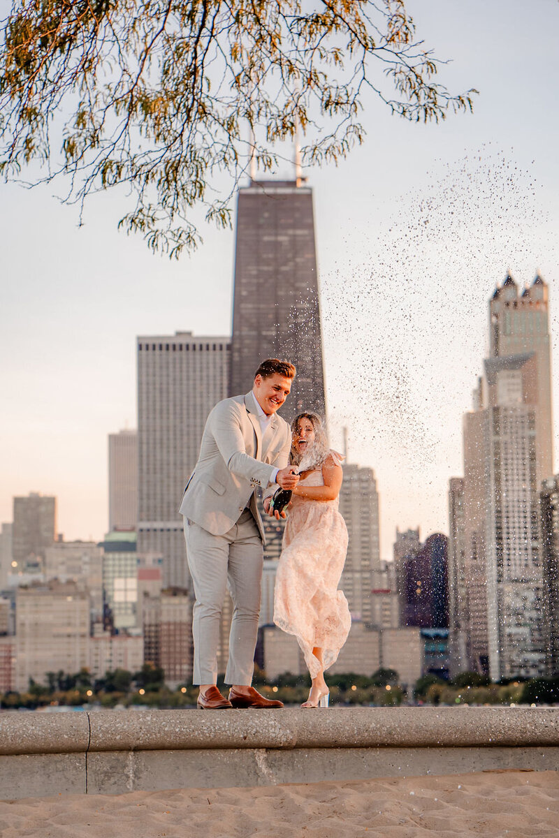 north-avenue-pier-engagement-session (25)