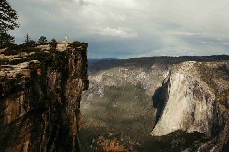 Destination wedding photographer - USA - EUROPE - elopments yosemite national park californie