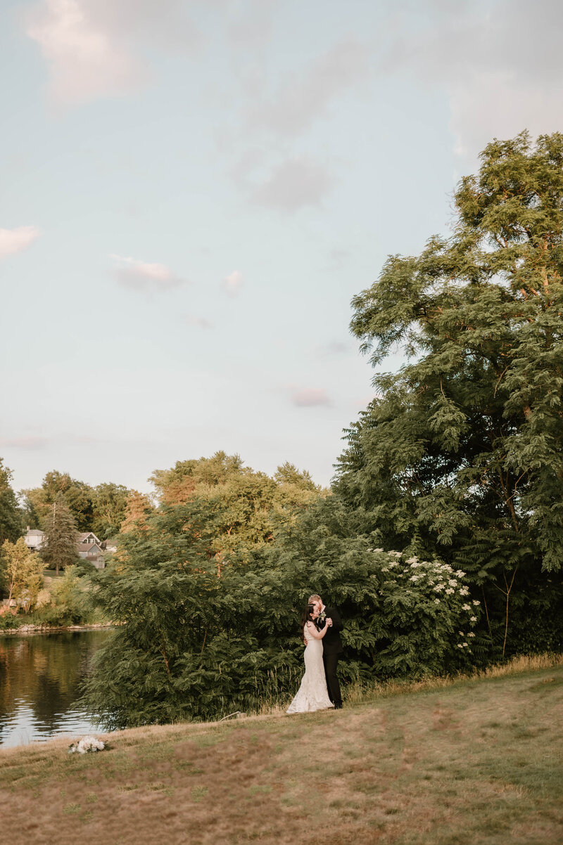 72-K&M - Grand Ledge Opera House Wedding - Mariah Kasten Photo