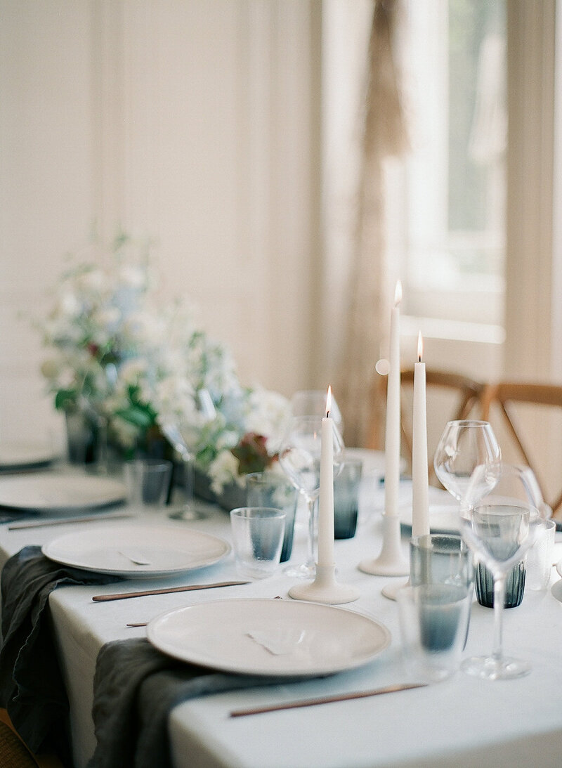 French-blue-wedding-tablescape-Stephanie-Brauer