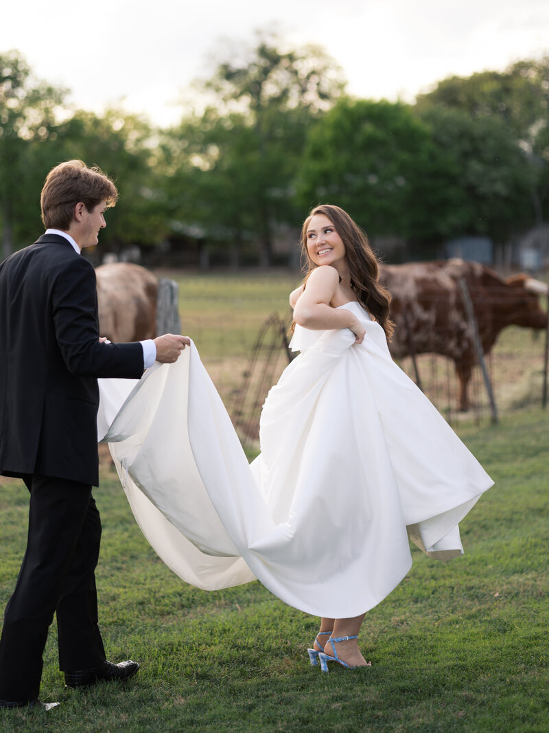 bride-and-groom-walking-gruene-estate