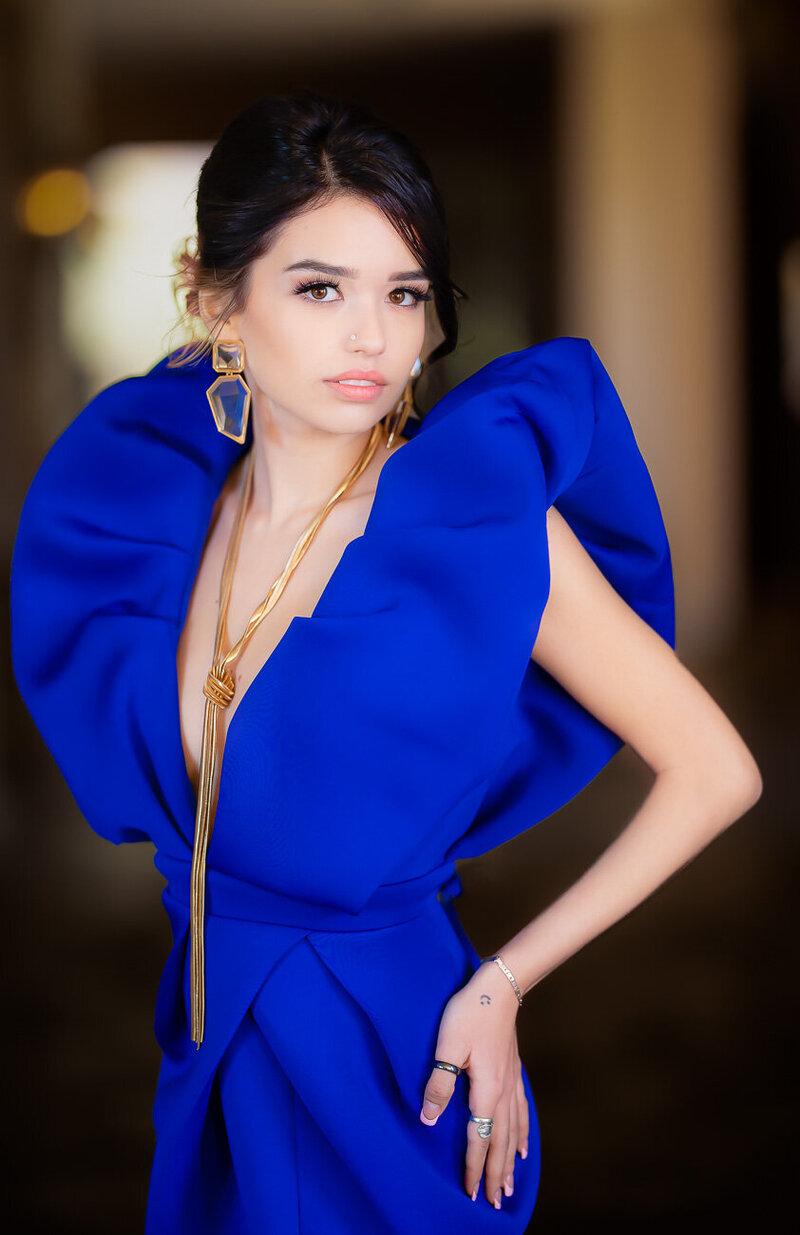 beautiful girl posing in blue dress in las vegas Nevada
