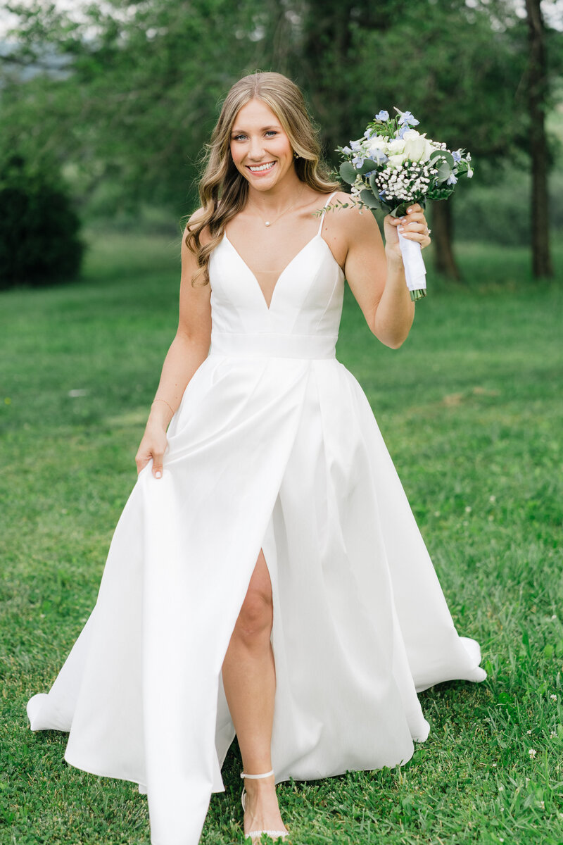Pittsburgh wedding photography bridal portrait outdoors