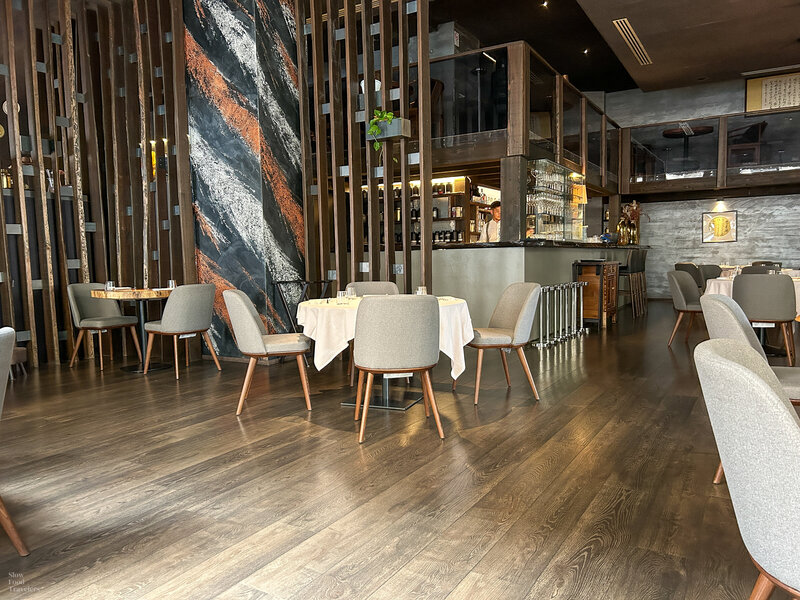 Indoor dining room downstairs at Mu Dimsum in Milan, Italy