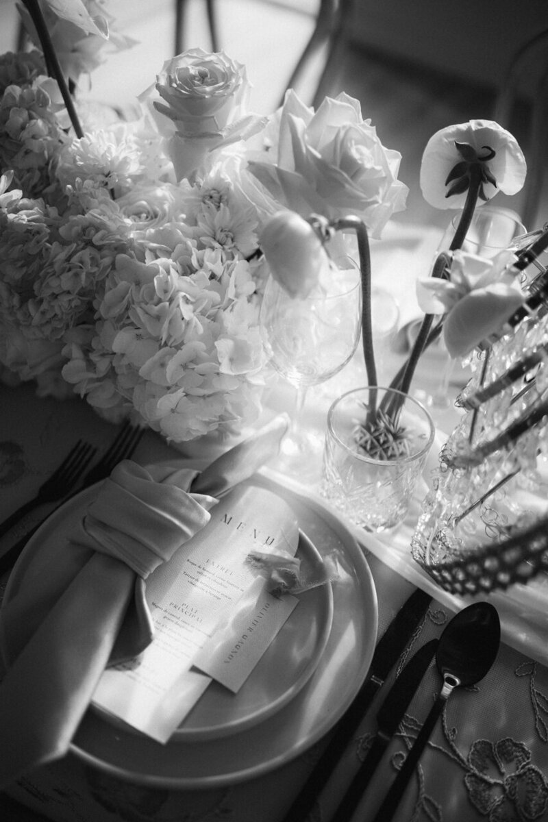 Luxury-Ottawa-Europe-film-wedding-photographer-raphaellegranger