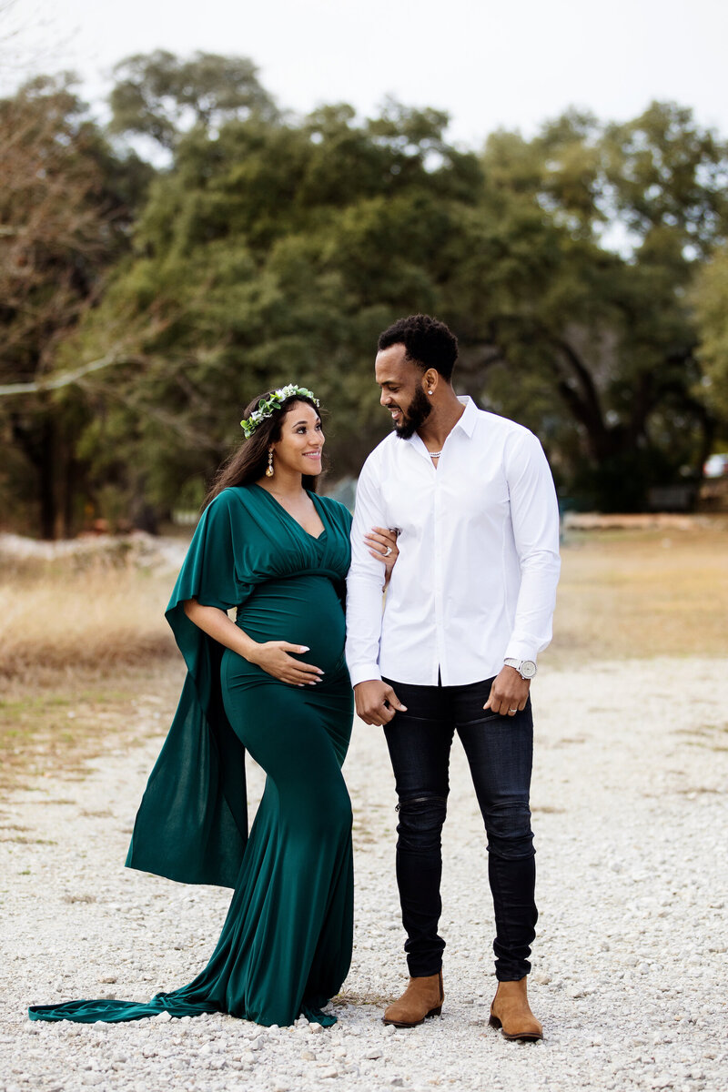 Maternity Photography Austin, TX | Silver Bee Photography