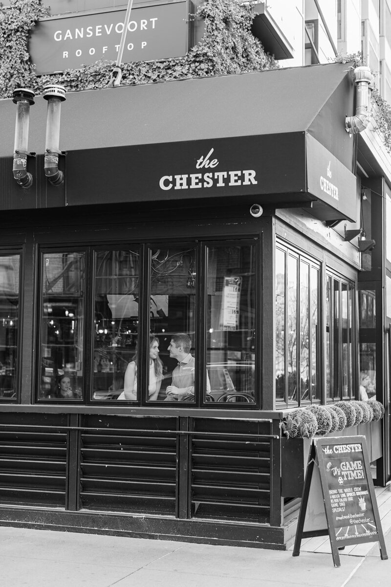 couple-drinking-the-chester-nyc