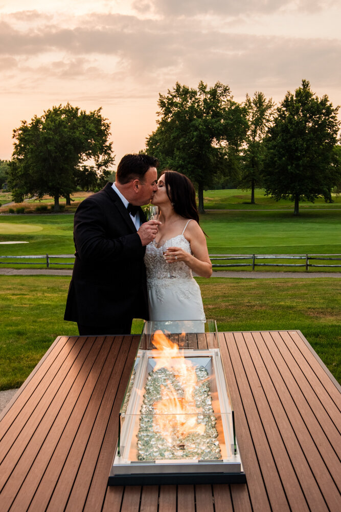 Erie-Pa-Wedding-Photography-Lakeview-Country-Club-Wedding-11-2