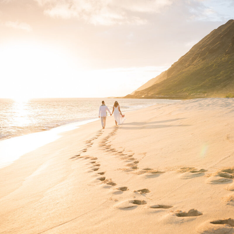 View ocean front beach wedding ceremony locations on Oahu. 
