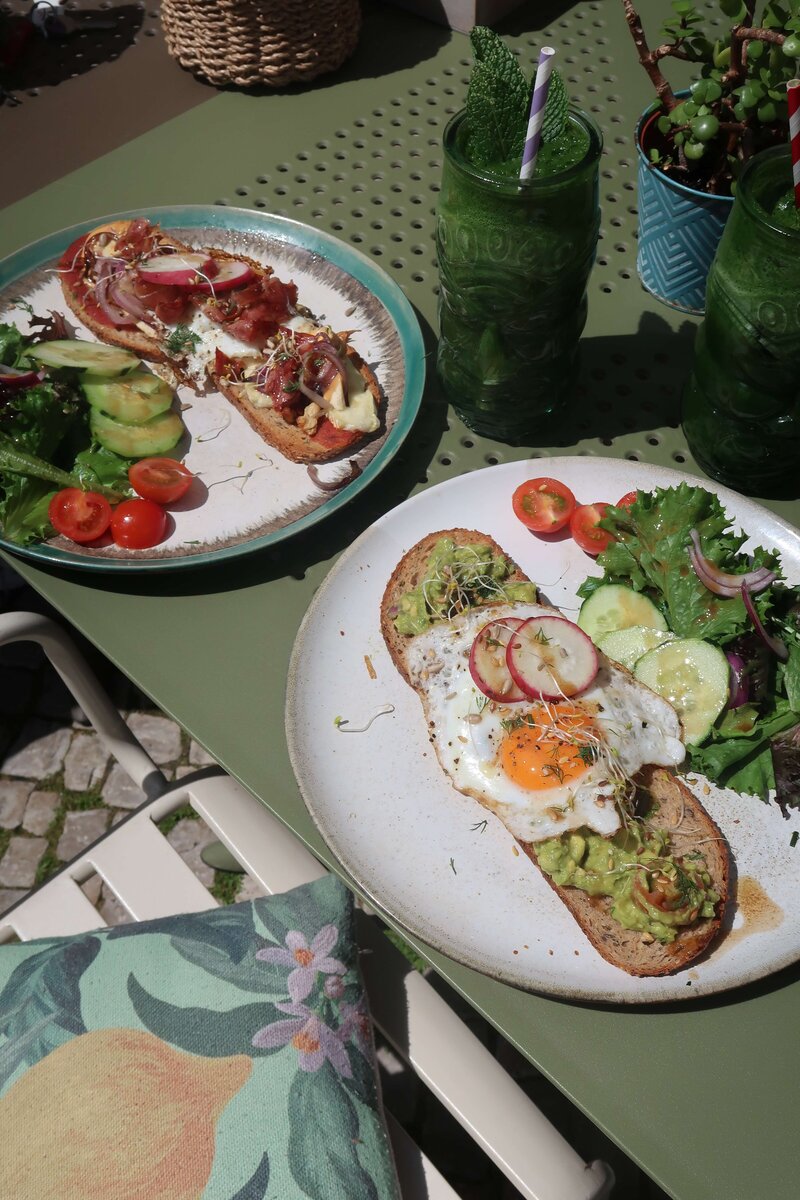 Brunch food at Organic in Carvoeiro
