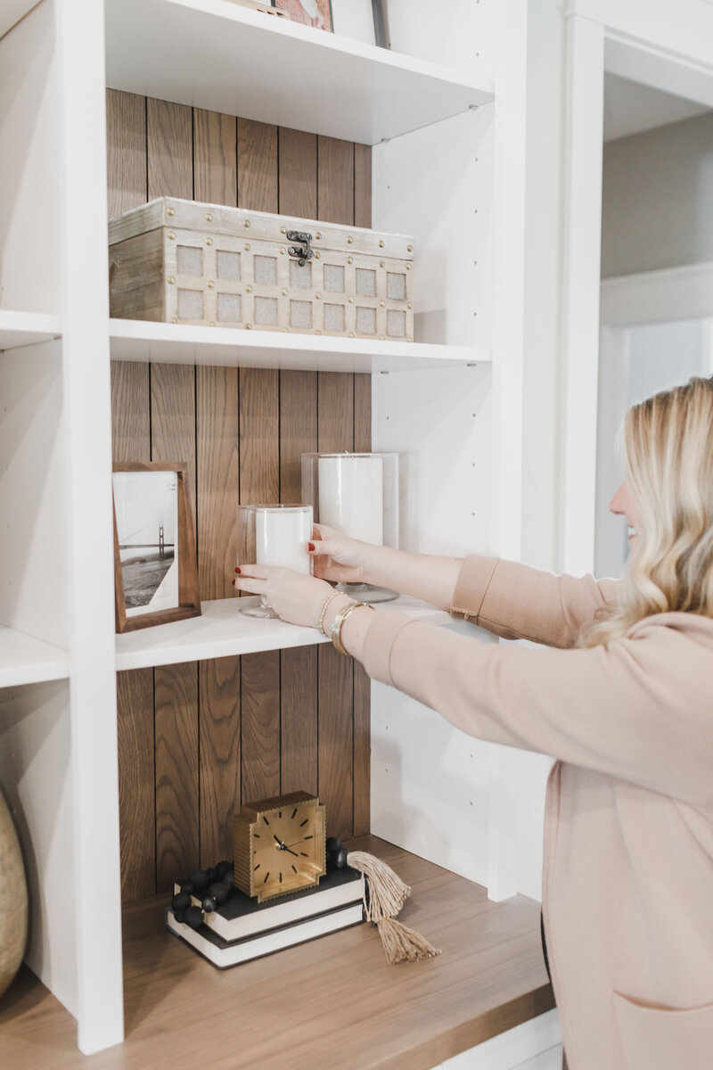 Design No 7 Interiors - Full-service interior design firm serving Central Illinois (Effingham,Illinois) & the metro-east St. Louis areas (O’Fallan, Edwardsville, Collinsville, Belleville, Glen Carbon, Troy). New builds & remodels. Furniture & Decor Updates. 1:1 Design Consultations.