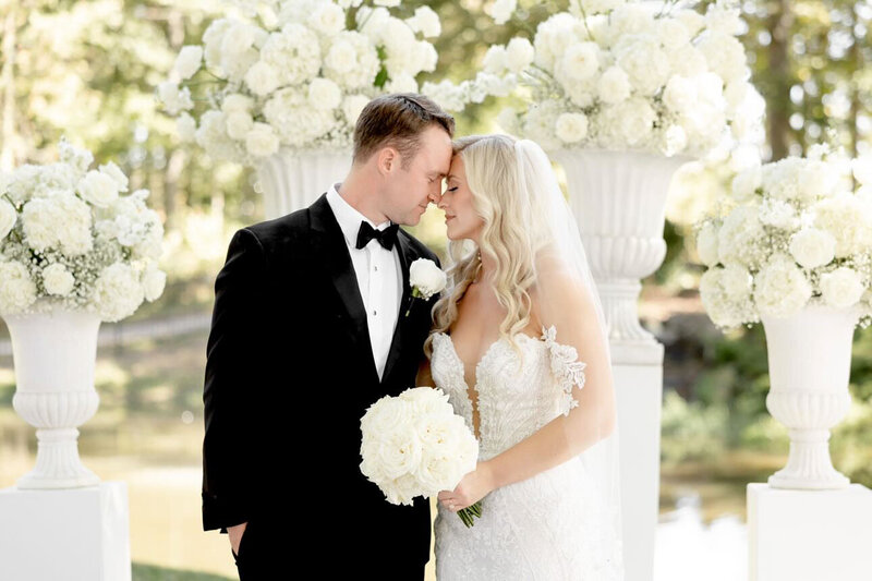 Indiana_Michigan_Wedding Planner_Lizton_Lizton Lodge_Bridal Fashion_Editorial_Wedding Decor_Outdoor Wedding