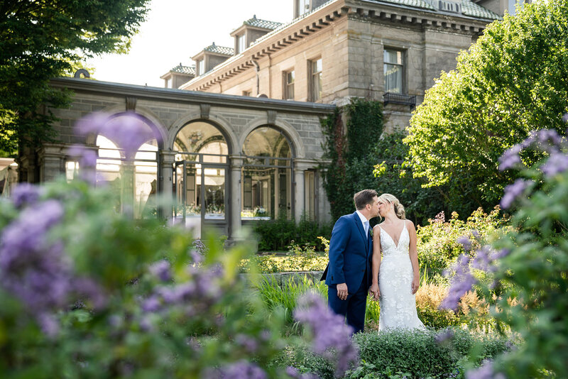 emma-cleary-new-york-nyc-wedding-photographer-videographer-wedding-venue-eolia-mansion-at-harkness-state-1
