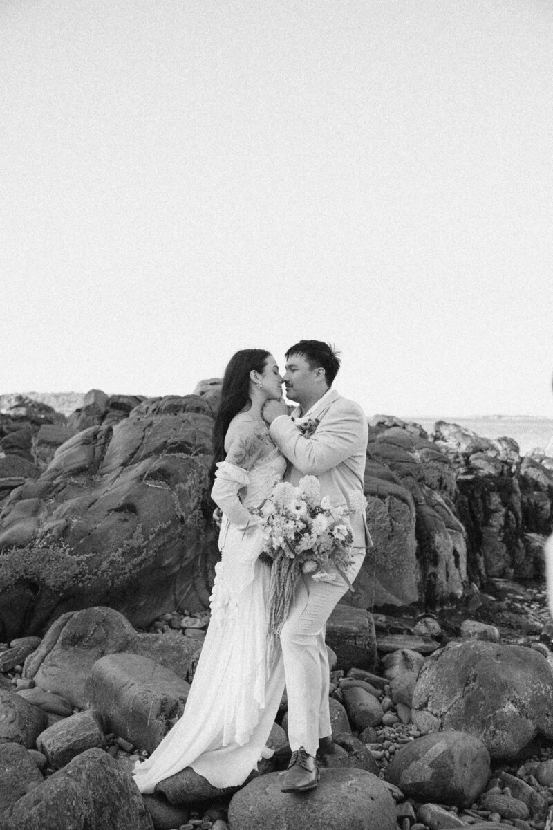 Emily Rowan Photo - Portland Head Light - Lighthouse Elopement - Cape Elizabeth, ME-6