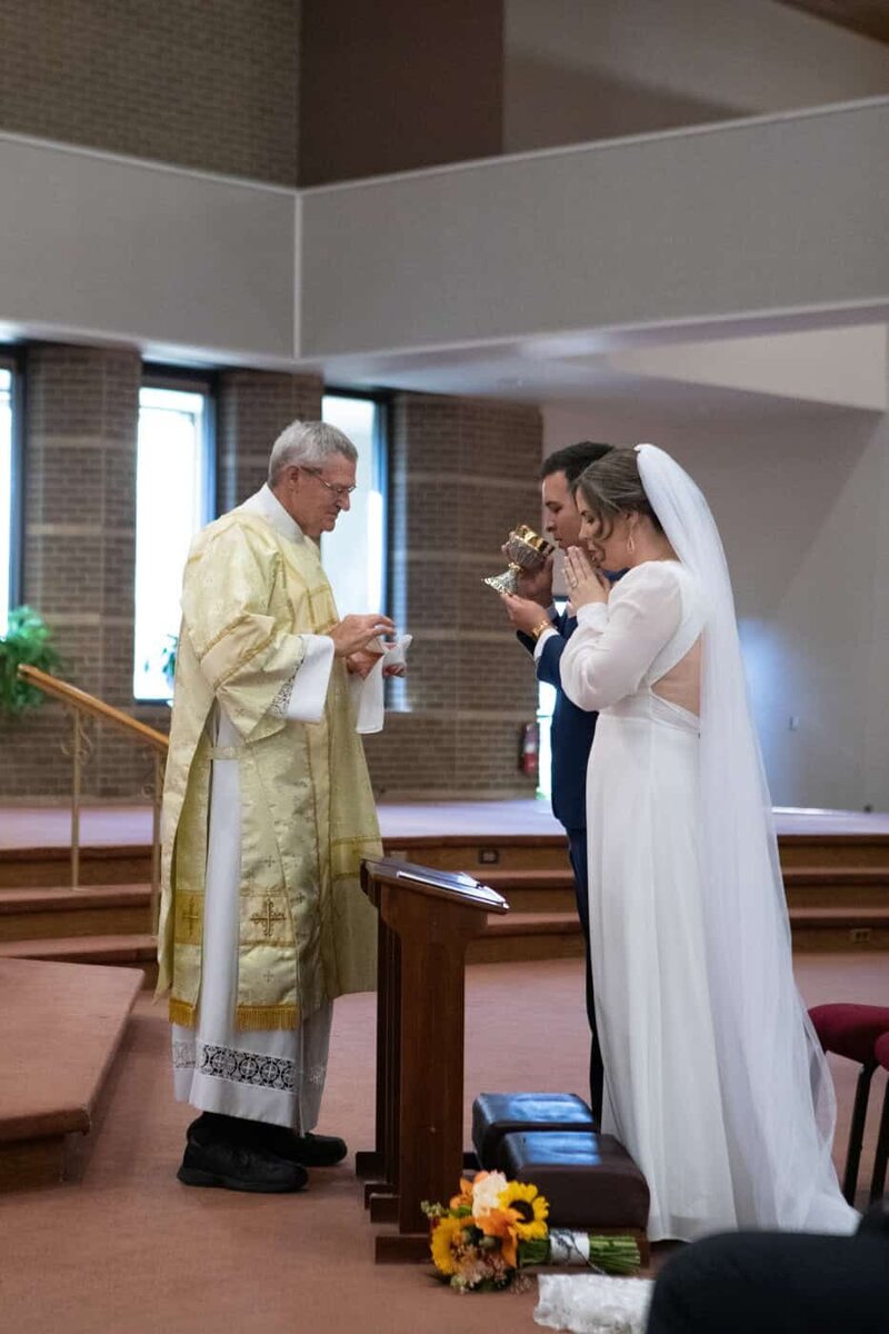 classic-and-documentary-style-wedding-photography-43