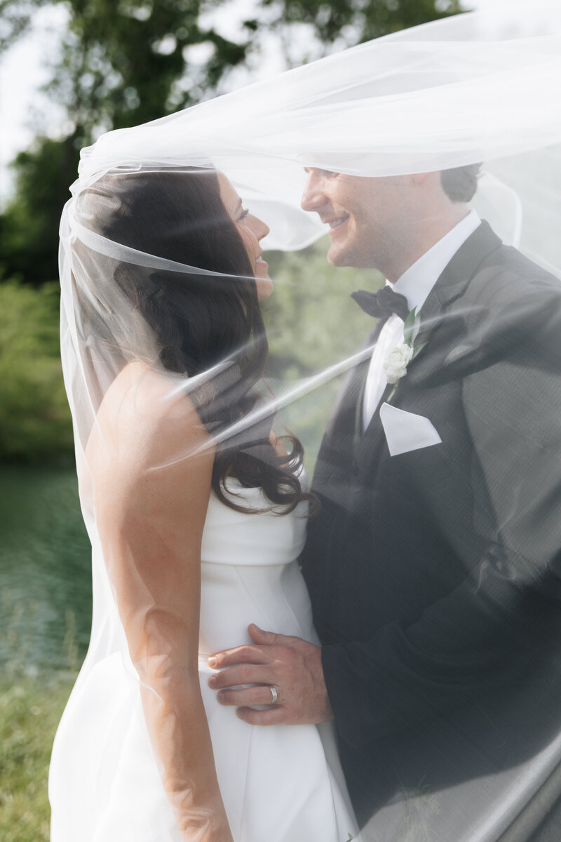 Debbie Elisa Photography - Virginia Wedding PHotographer - Morais Vineyard (11 of 16)
