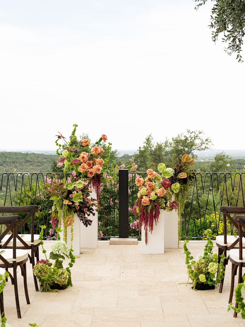 villa-antonia-austin-wedding-ceremony-aisle-floral-pedestals.jpg (2)