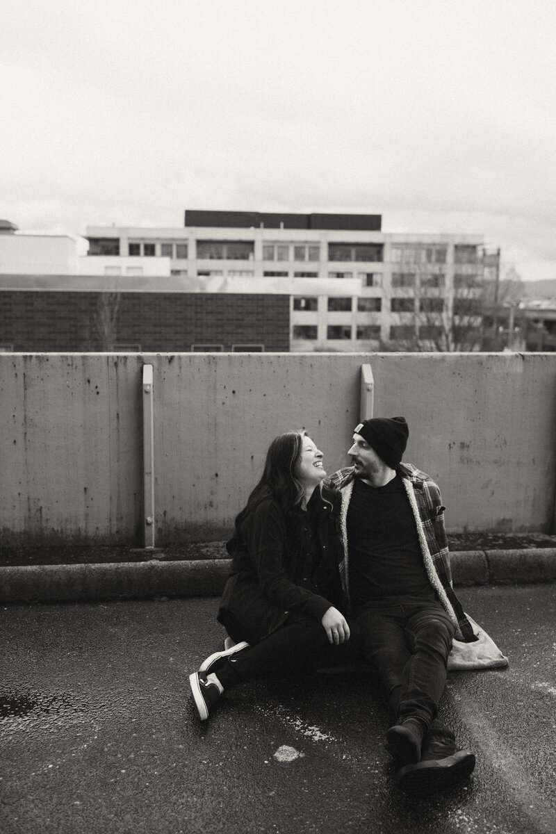 MichaelaHPhotographyCouplePortlandOregonVancouverWashington-60