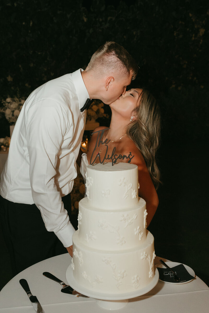 Kayli & Robbie cake cutting at Andaz Maui Wailea wedding