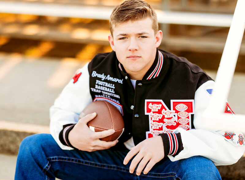Roseville photographer for senior photos