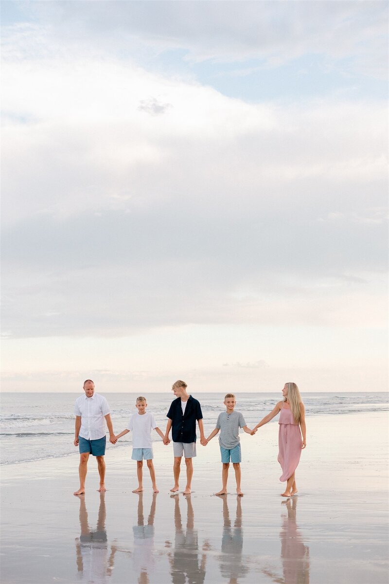 Lamp-and-light-photography-boyer-family-session-burkes-beach-hilton-head-beaufort-bluffton-savannah-21