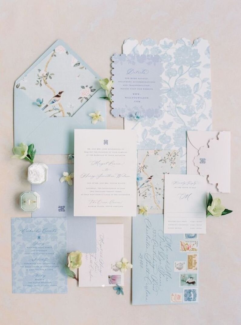 lace wedding dress of seattle bride