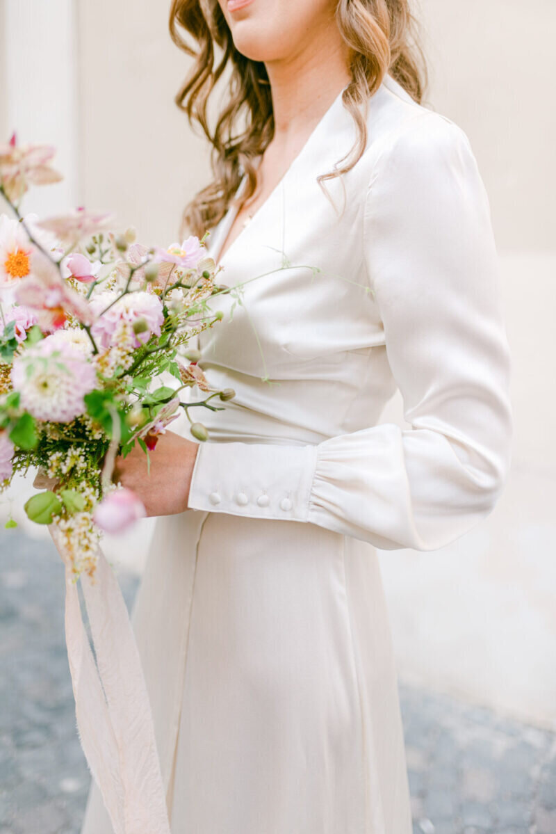 RI-intimateWedding-05-scaled-800x1199