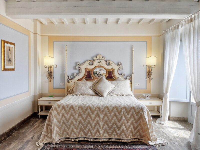 Waterstone - Il Falconiere - Cortona - Luxury Boutique Hotel - Junior_Suite-RCF-Gallery-06
