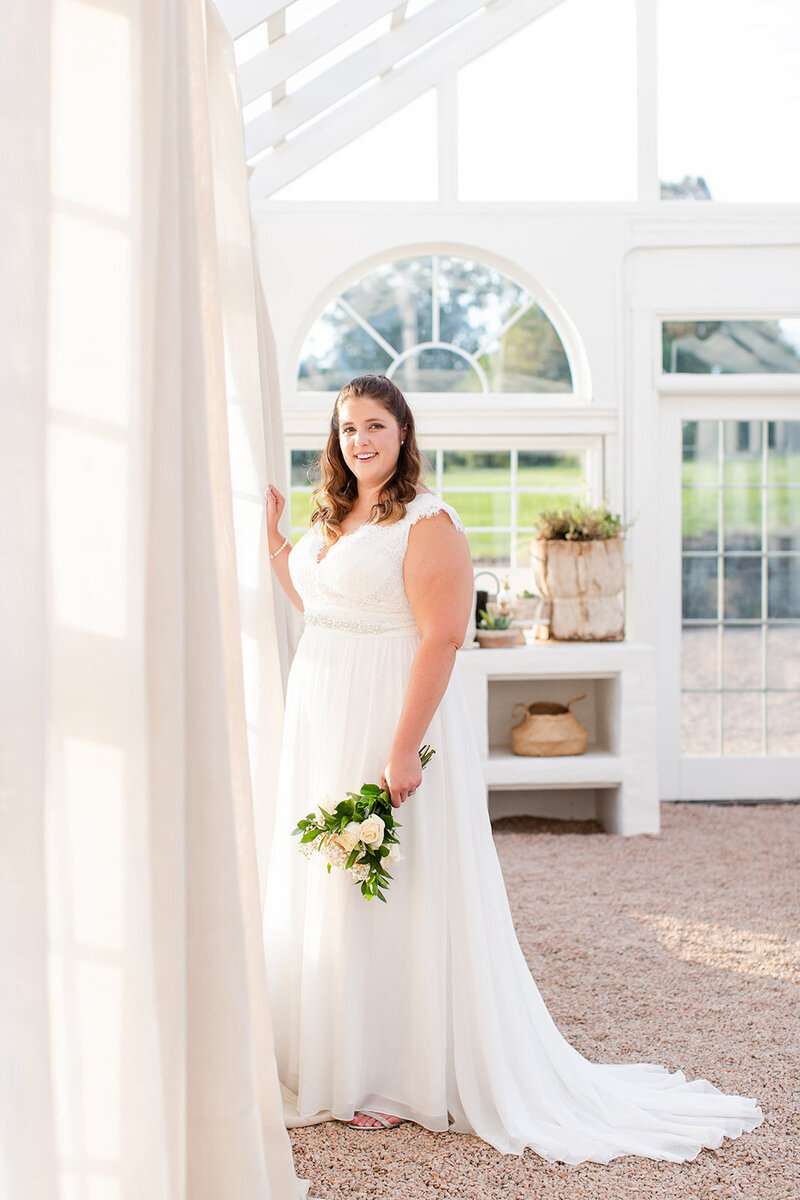 Fleurish Greenhouse Taylorsville, NC Bridal Session_Katelyn Shelley Photography (23)
